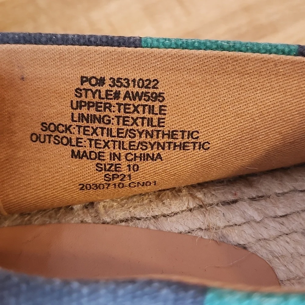 J. CREW Striped Canvas Slip on Espadrille Flats - Blue and Teal, size 10